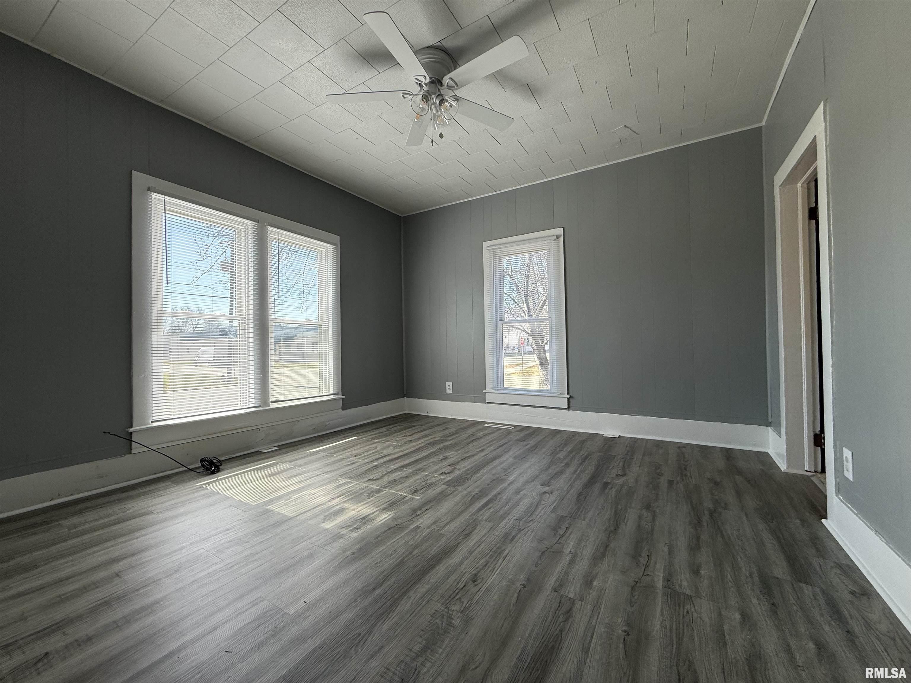 902 East Pierce Street Macomb, IL 61455 - Photo 7 of 21