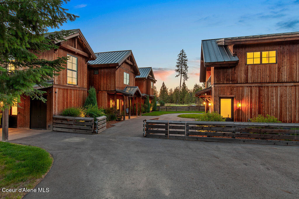 8033 South Gozzer Road Harrison, ID 83833 - Photo 19 of 69 Estate171_Twilight-1