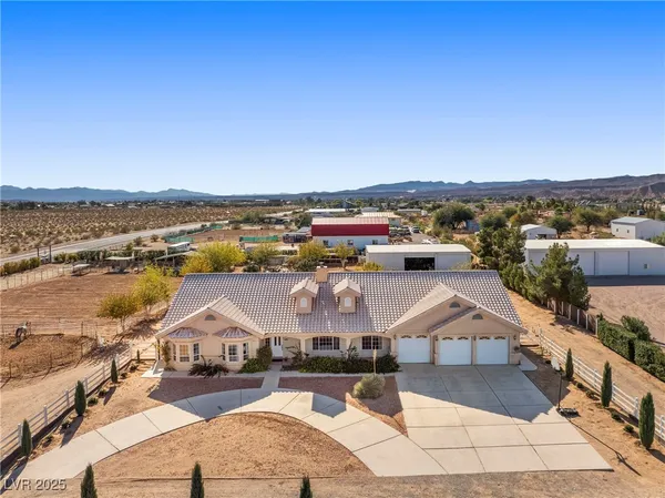 $779,500 | 921 West Gubler Avenue, Logandale, NV 89021