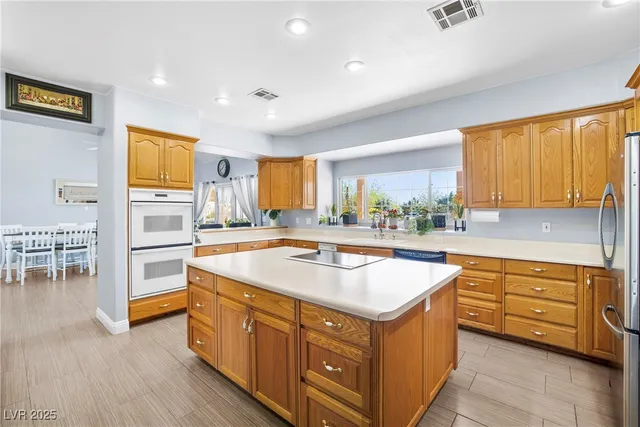 $800,000 | 921 West Gubler Avenue, Logandale, NV 89021