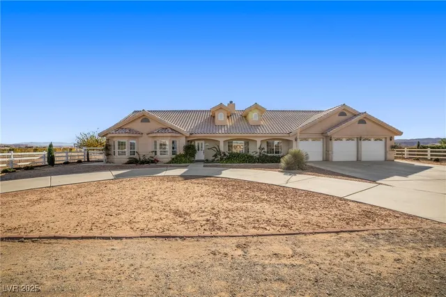 $800,000 | 921 West Gubler Avenue, Logandale, NV 89021