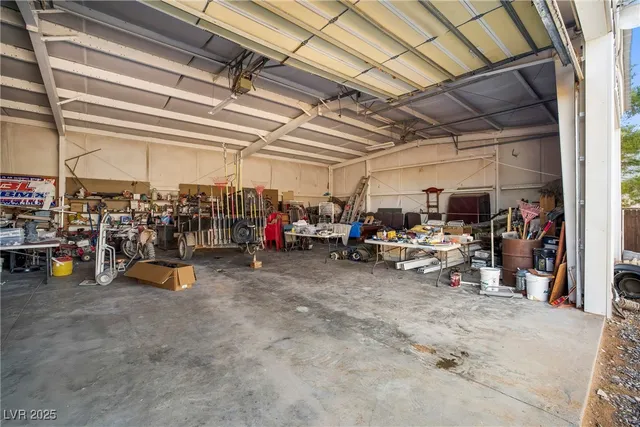 $800,000 | 921 West Gubler Avenue, Logandale, NV 89021