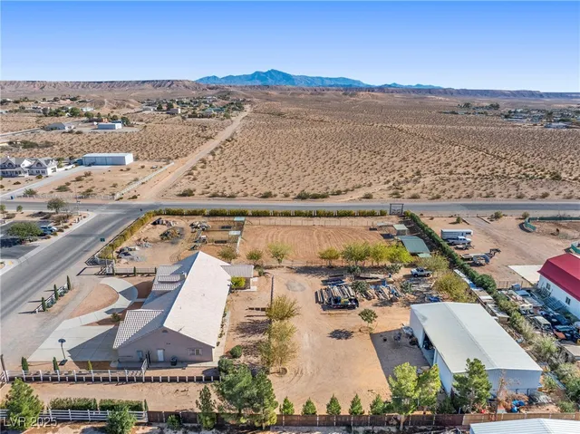 $800,000 | 921 West Gubler Avenue, Logandale, NV 89021