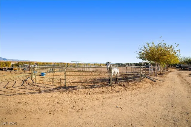 $800,000 | 921 West Gubler Avenue, Logandale, NV 89021