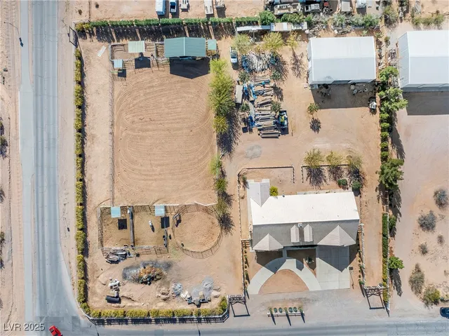 $800,000 | 921 West Gubler Avenue, Logandale, NV 89021