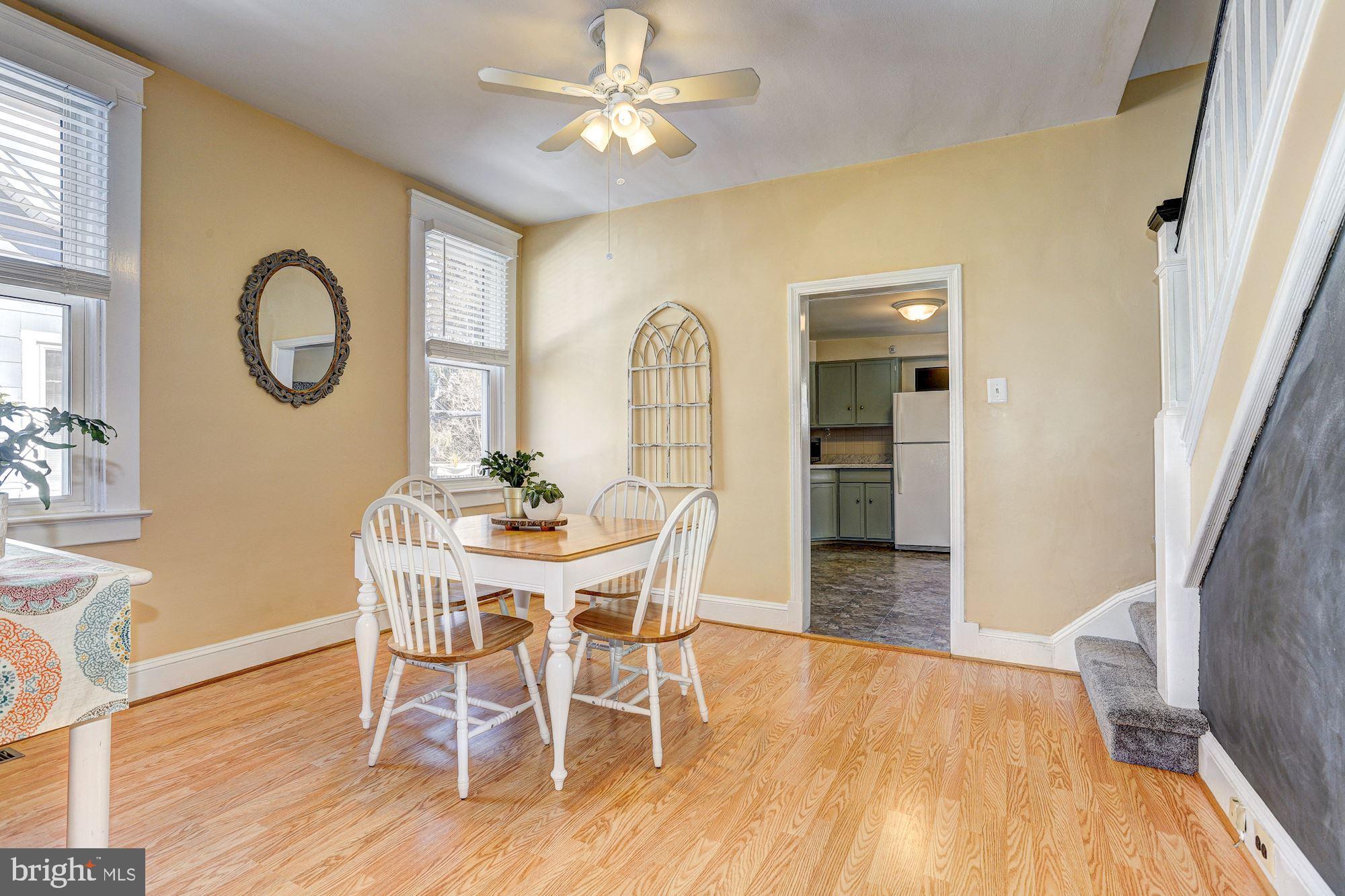 11 Edmondson Ridge Road Baltimore, MD 21228 - Photo 4 of 31 Dining Room