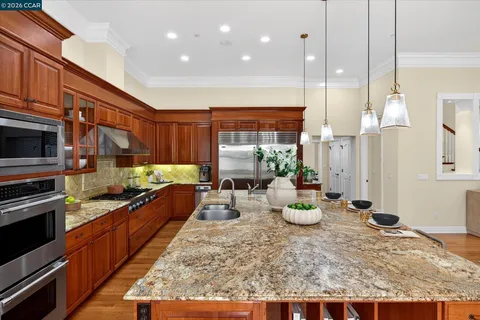 $4,095,000 | 3 Brooktree Drive, Danville, CA 94506