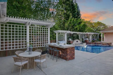 $4,095,000 | 3 Brooktree Drive, Danville, CA 94506