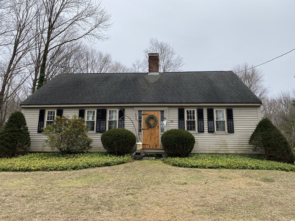 54 Northbridge Road Mendon, MA 01756 - Photo 1 of 39 a front view of a house with garden