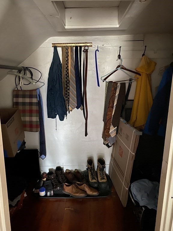 54 Northbridge Road Mendon, MA 01756 - Photo 23 of 39 a bathroom with a bathtub and shower