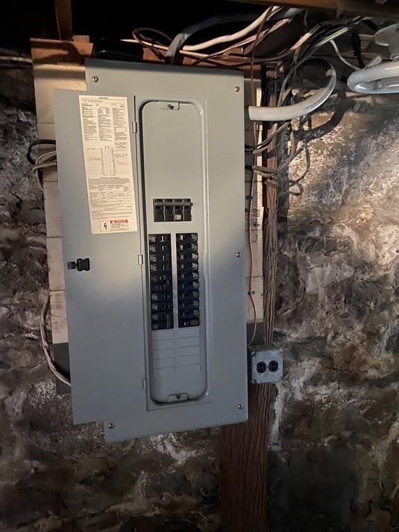 54 Northbridge Road Mendon, MA 01756 - Photo 34 of 39 a view of walk in closet