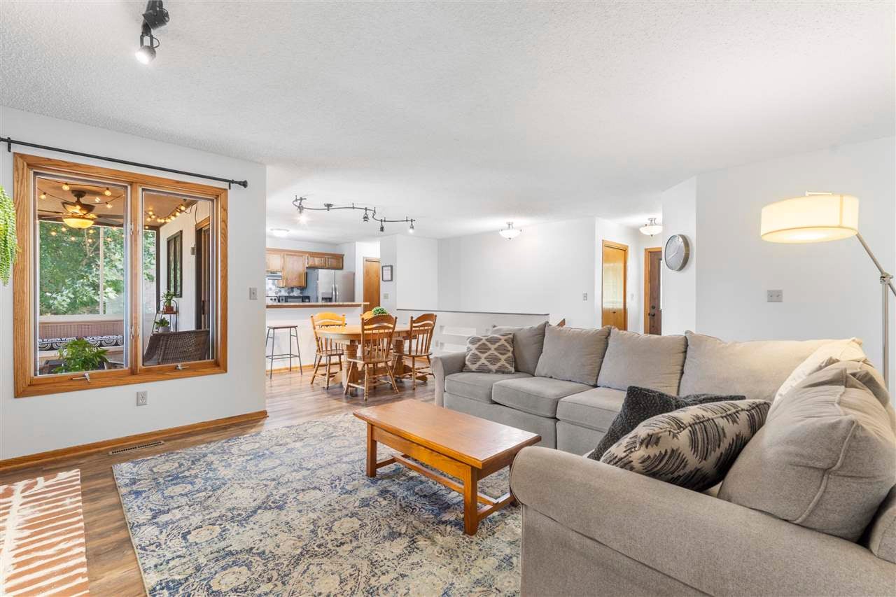 1928 Holiday Road Coralville, IA 52241 - Photo 13 of 43 Gallery Image 13
