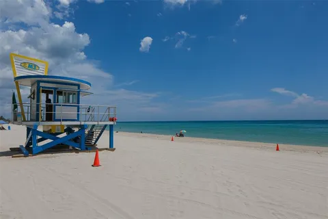 $595,000 | 1815 North Surf Road, Unit 403, Hollywood, FL 33019