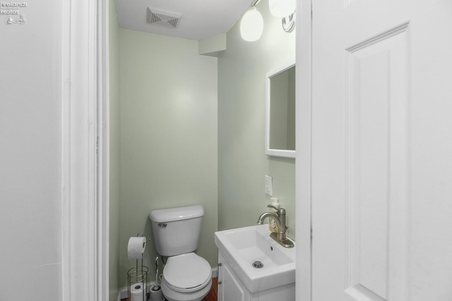 719 Everett Road Fremont, OH 43420 - Photo 15 of 30 Gallery Image 15