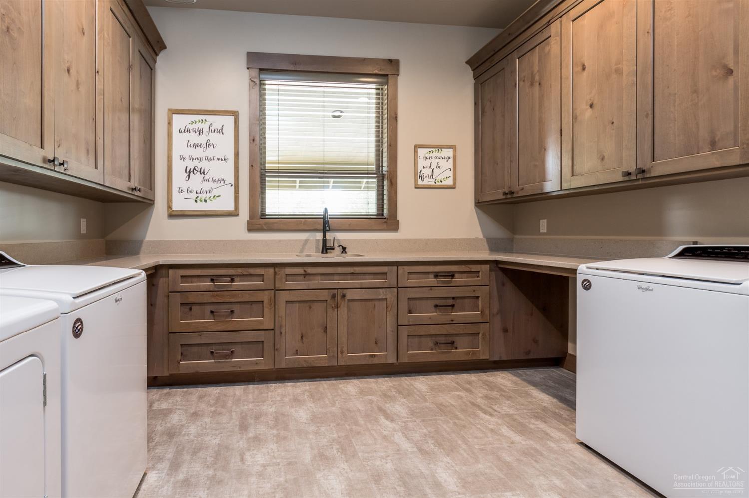 56679 Glowstone Loop Bend, OR 97707 - Photo 8 of 24 Additional Photo
