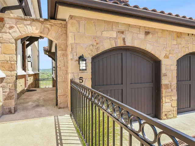 $565,000 | 17545 West Reed Park Road, Unit 5, Jonestown, TX 78645