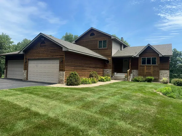 $499,900 | 19539 Rochester Street Northeast, East Bethel, MN 55011
