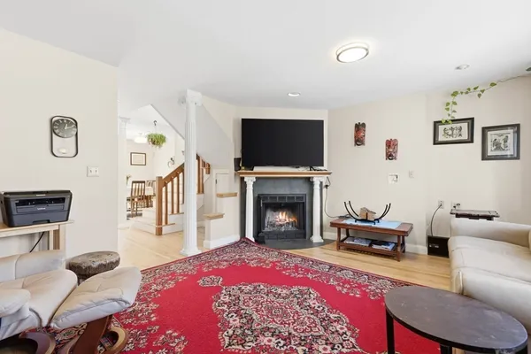 $1,229,000 | 626 Washington Street, Unit 4, Brookline, MA 02446