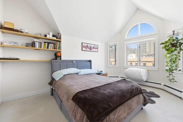 $1,229,000 | 626 Washington Street, Unit 4, Brookline, MA 02446