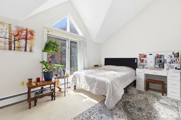 $1,229,000 | 626 Washington Street, Unit 4, Brookline, MA 02446
