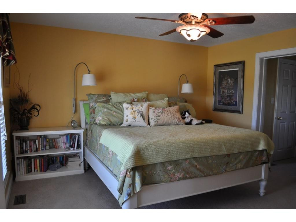 10227 Fairground Road Wise, VA 24293 - Photo 22 of 34 Downstairs Master