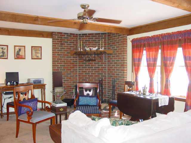 3109 Minerva Lake Road Columbus, OH 43231 - Photo 3 of 10 Gallery Image 3