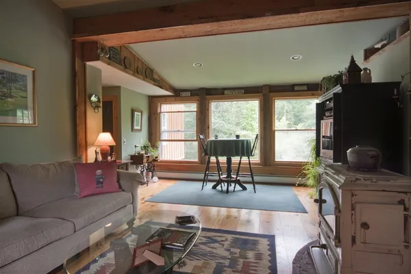 $649,900 | 212 Thrall Road, Poultney, VT 05764