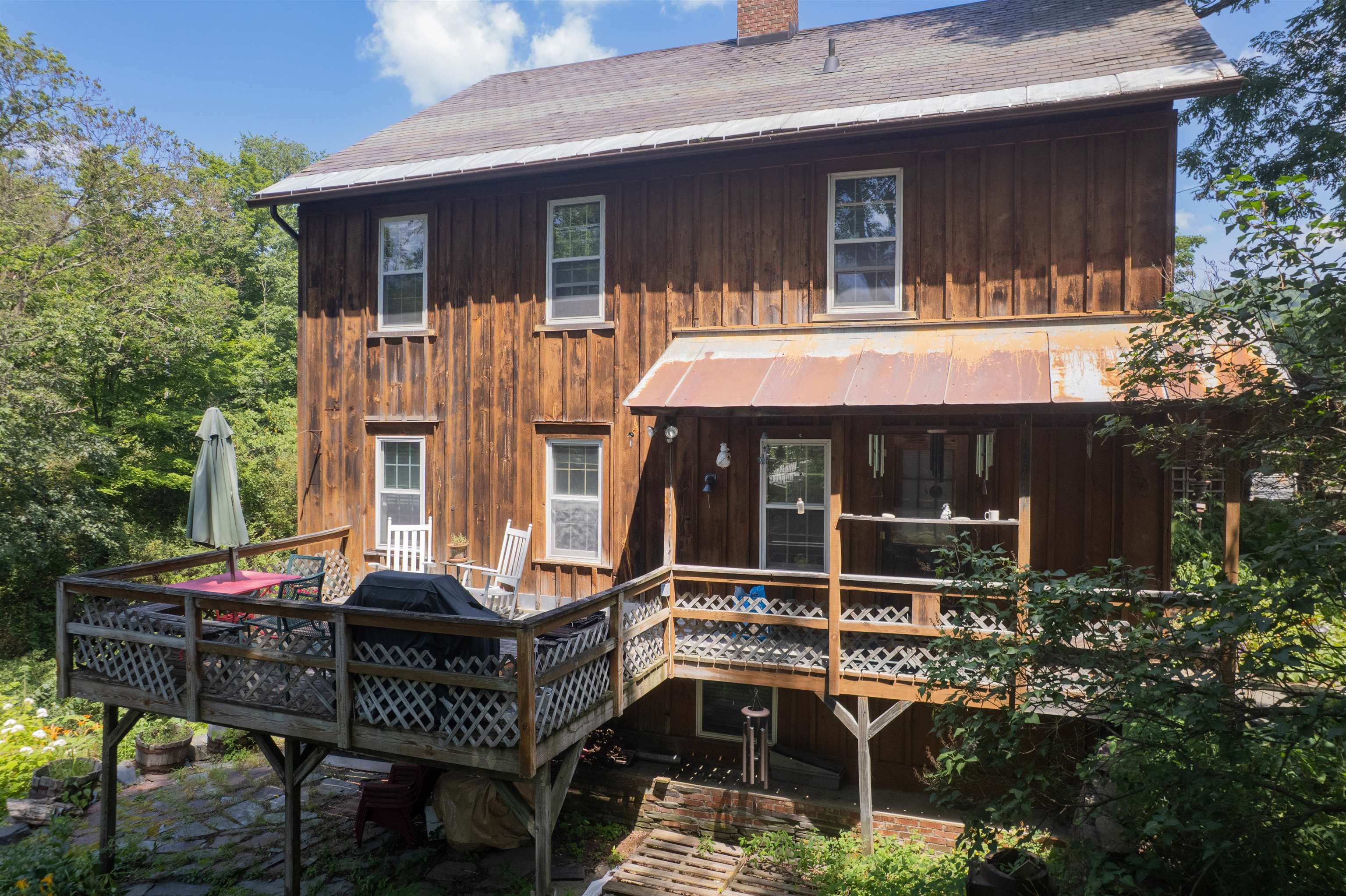 212 Thrall Road Poultney, VT 05764 - Photo 2 of 32