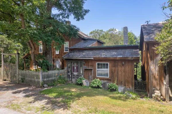 $649,900 | 212 Thrall Road, Poultney, VT 05764