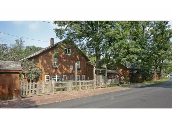 $649,900 | 212 Thrall Road, Poultney, VT 05764