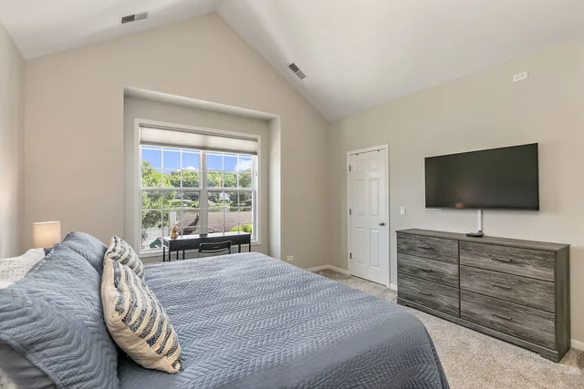 $395,000 | 420 North Harrison Street, Algonquin, IL 60102