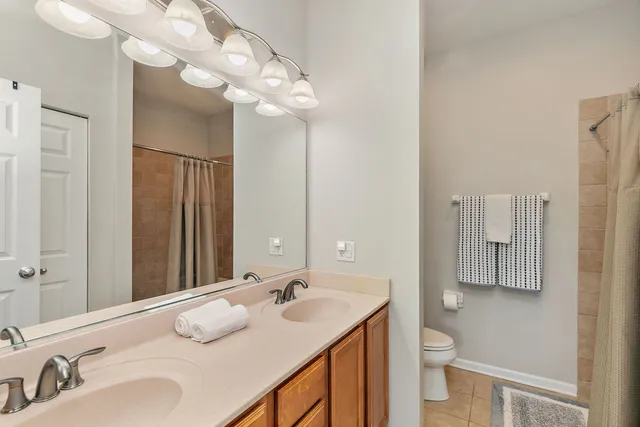 $395,000 | 420 North Harrison Street, Algonquin, IL 60102