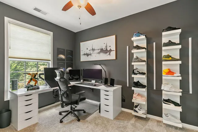 $395,000 | 420 North Harrison Street, Algonquin, IL 60102