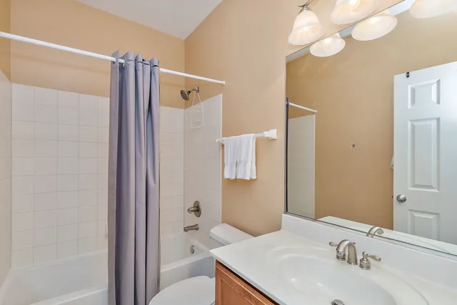 $395,000 | 420 North Harrison Street, Algonquin, IL 60102