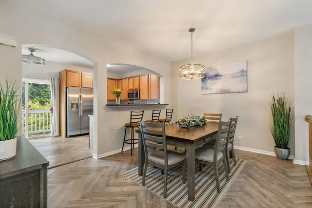 $395,000 | 420 North Harrison Street, Algonquin, IL 60102