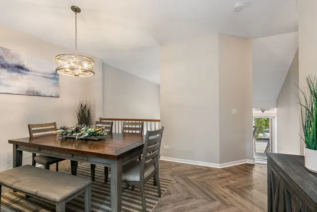 $395,000 | 420 North Harrison Street, Algonquin, IL 60102