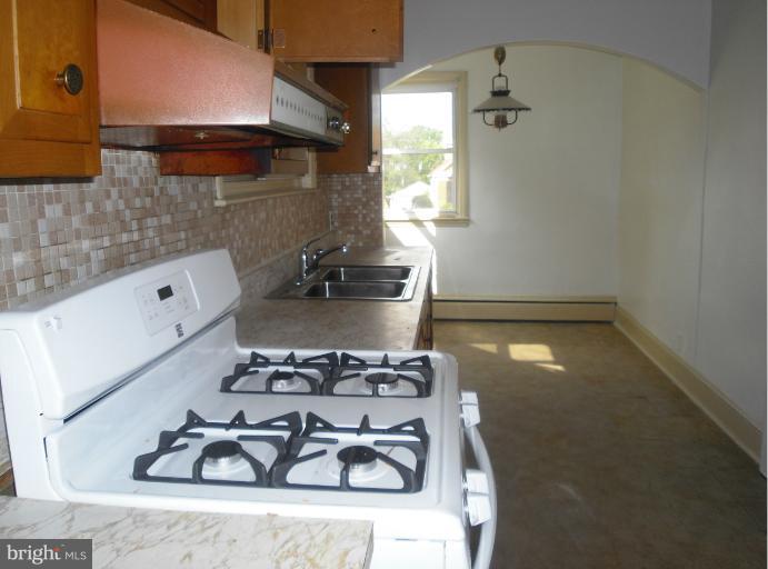3544 Lynchester Road Baltimore, MD 21215 - Photo 9 of 22 Kitchen #2