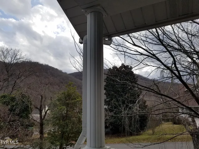 $334,500 | 113 West 2nd Street South, Big Stone Gap, VA 24219