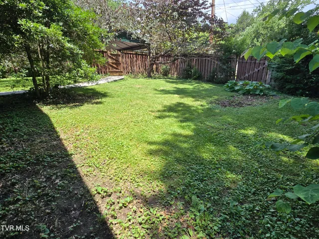 $334,500 | 113 West 2nd Street South, Big Stone Gap, VA 24219