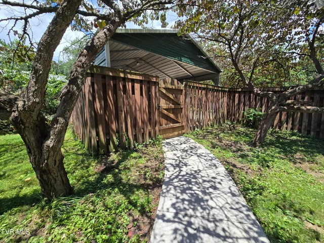 $334,500 | 113 West 2nd Street South, Big Stone Gap, VA 24219