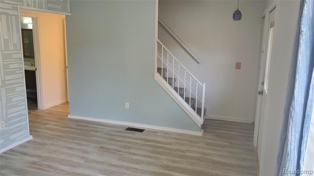 616 Rickett Road Brighton, MI 48116 - Photo 10 of 22 Gallery Image 10