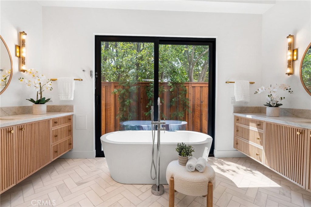 1206 Pembroke Lane Newport Beach, CA 92660 - Photo 33 of 49 a living room with furniture and a large window