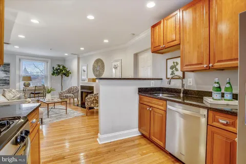 $649,000 | 150 Rhode Island Avenue Northwest, Unit 303, Washington, DC 20001