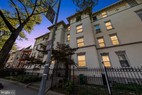 $649,000 | 150 Rhode Island Avenue Northwest, Unit 303, Washington, DC 20001