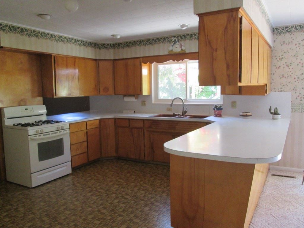 3766 Spencer Road Southeast Kalkaska, MI 49646 - Photo 17 of 32 1835246-16.JPG