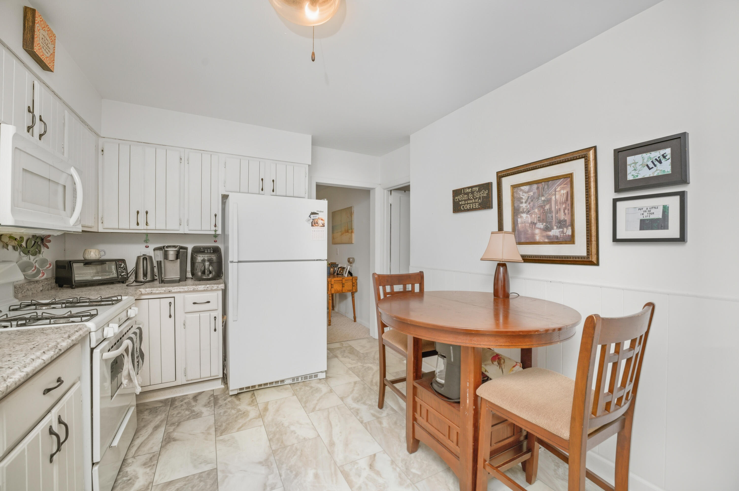 3426 Ash Street Kalamazoo, MI 49001 - Photo 11 of 24 DSC09847