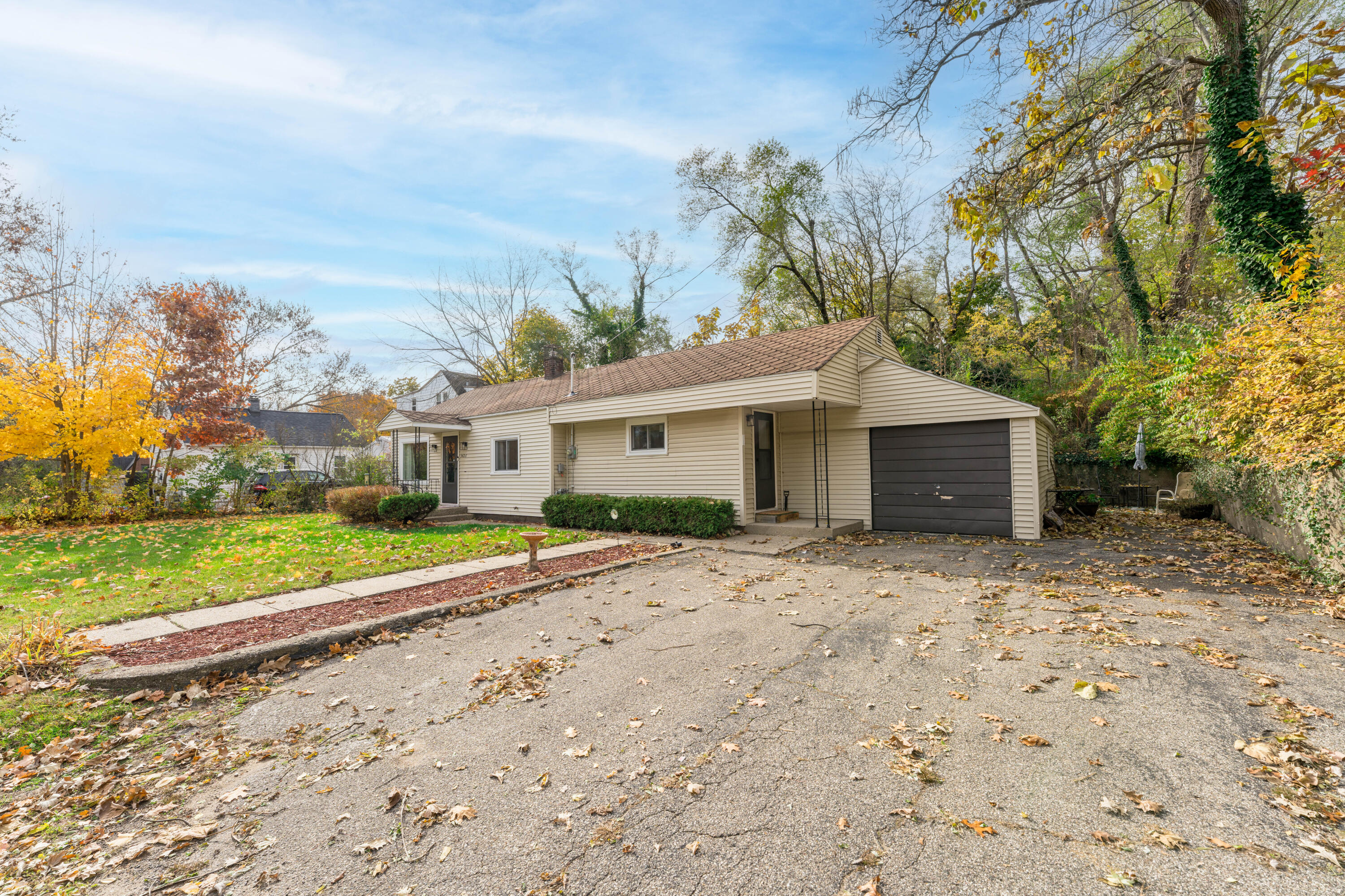3426 Ash Street Kalamazoo, MI 49001 - Photo 20 of 24 DSC09867-Edit