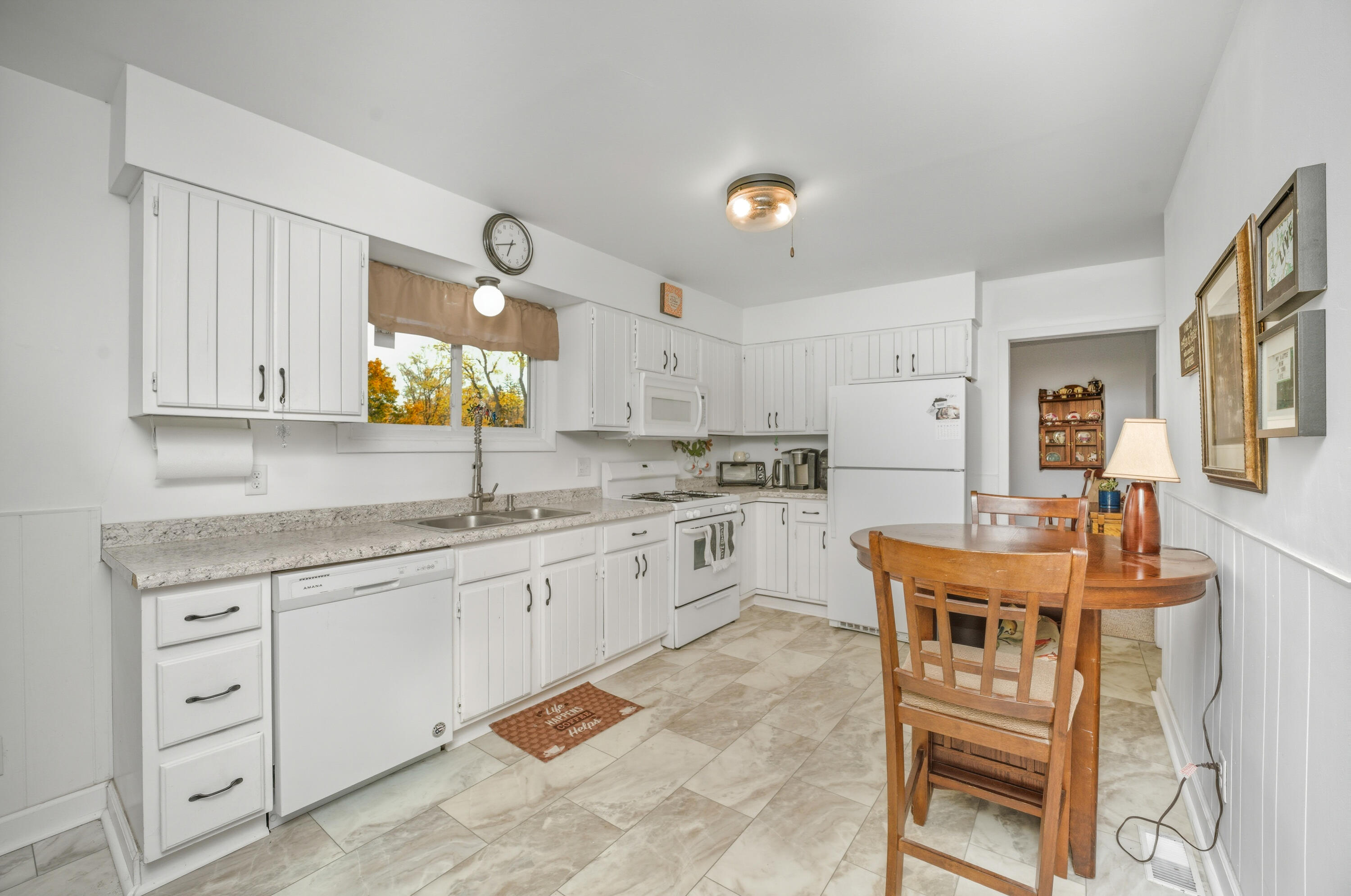 3426 Ash Street Kalamazoo, MI 49001 - Photo 9 of 24 DSC09845 (1)