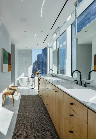 $3,400,000 | 1747 Leonard Street, Unit 403, Dallas, TX 75201