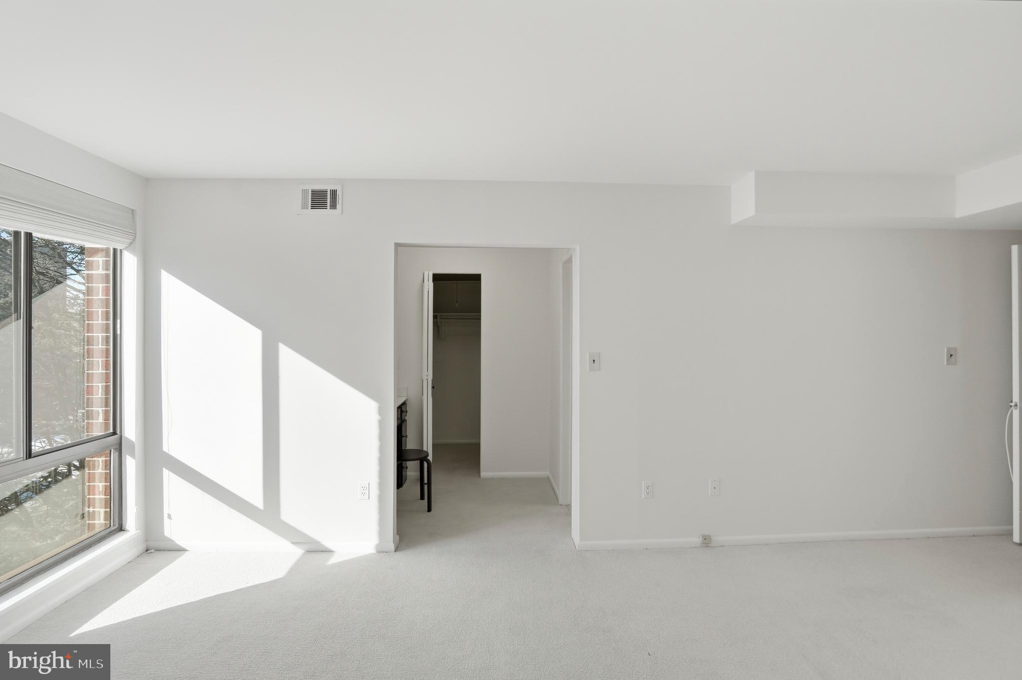 7 Slade Avenue, Unit 414 Baltimore, MD 21208 - Photo 15 of 40 Primary Suite